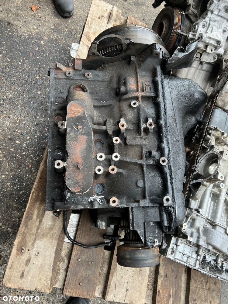 Mitsubishi L200 blok dół silnika wał tłoki 4d56u  7d33 - 1