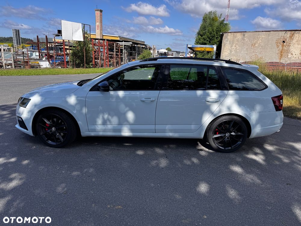 Skoda Octavia 2.0 TDI DSG RS - 2