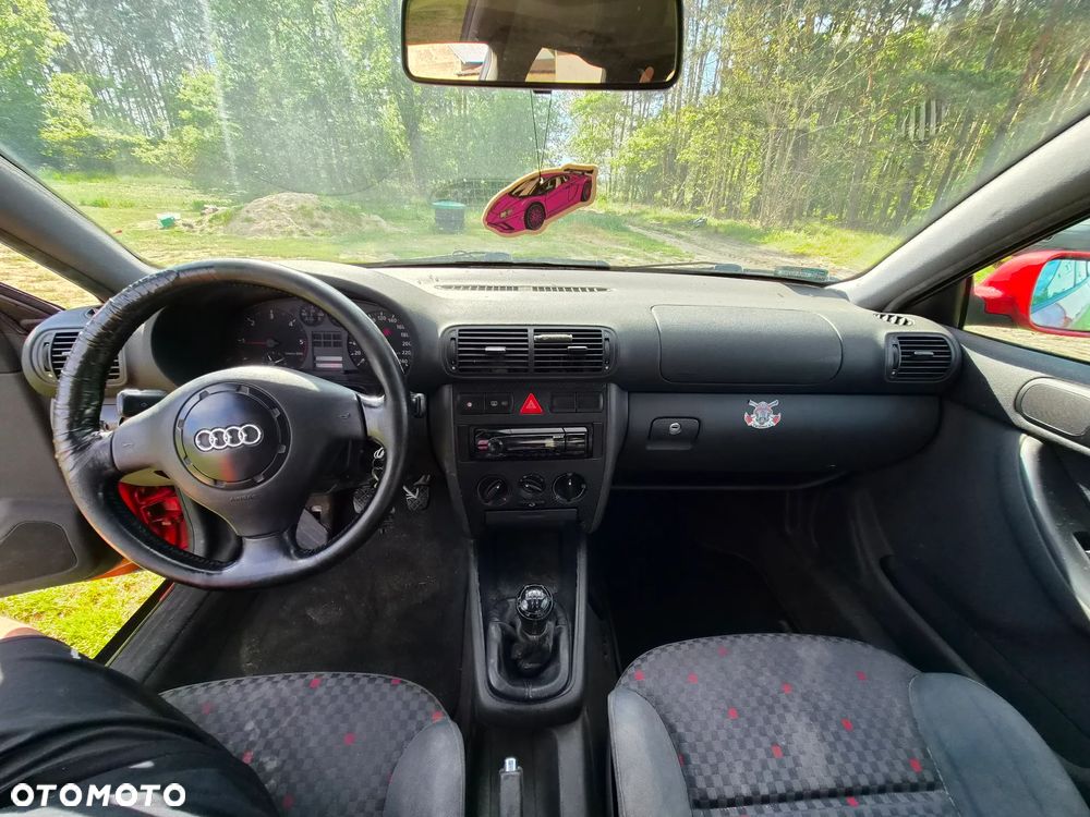 Audi A3 3-drzwiowe 1.9 TDI Ambiente - 12