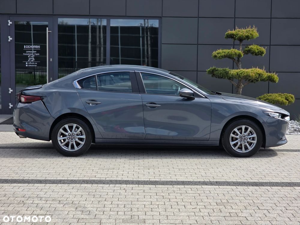 Mazda 3 2.0 mHEV Hikari - 10