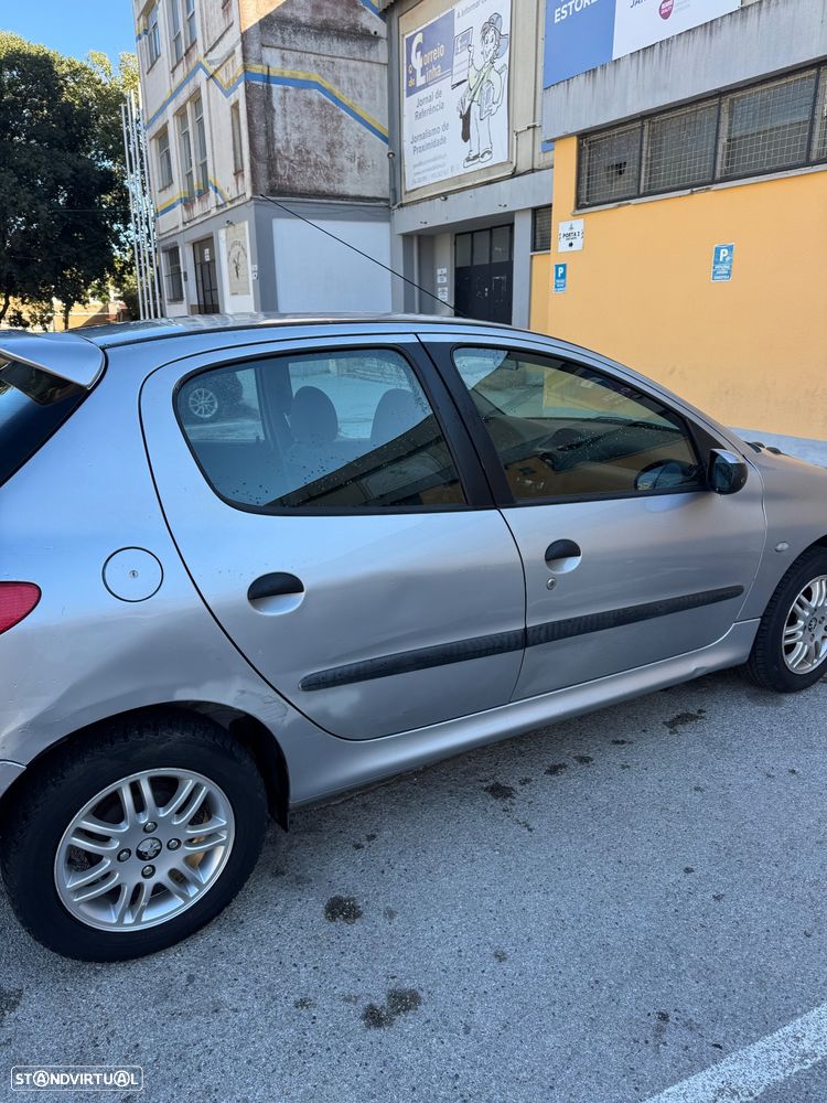 Peugeot 206 - 4