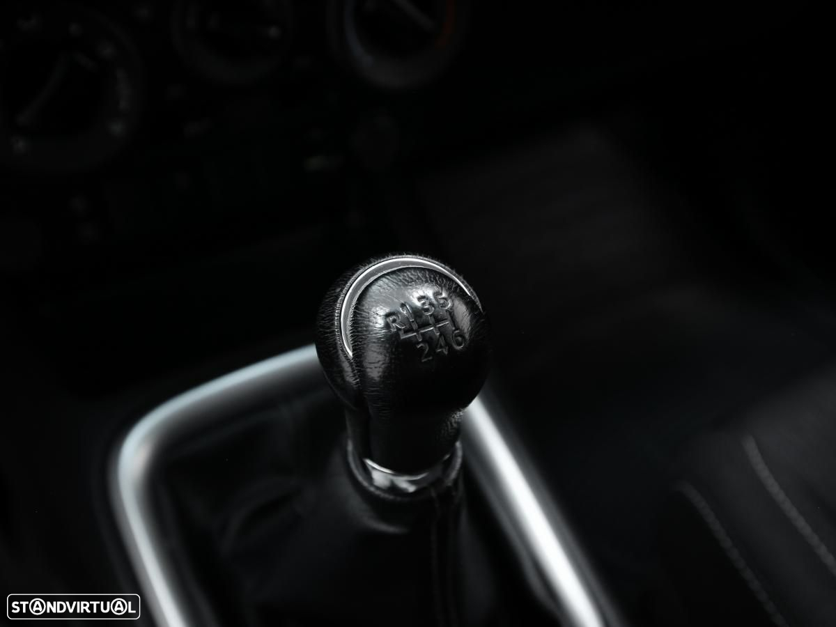 Toyota Hilux 2.4 D-4D 4WD Trial c/iva - 22