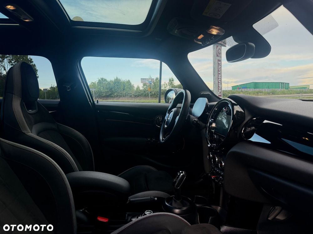 MINI Cooper S John Works Trim - 12