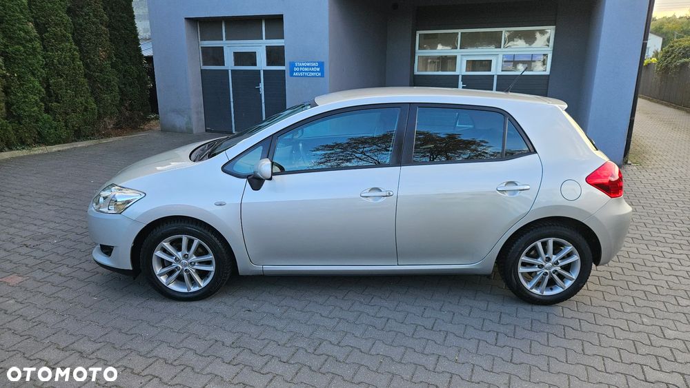Toyota Auris - 5