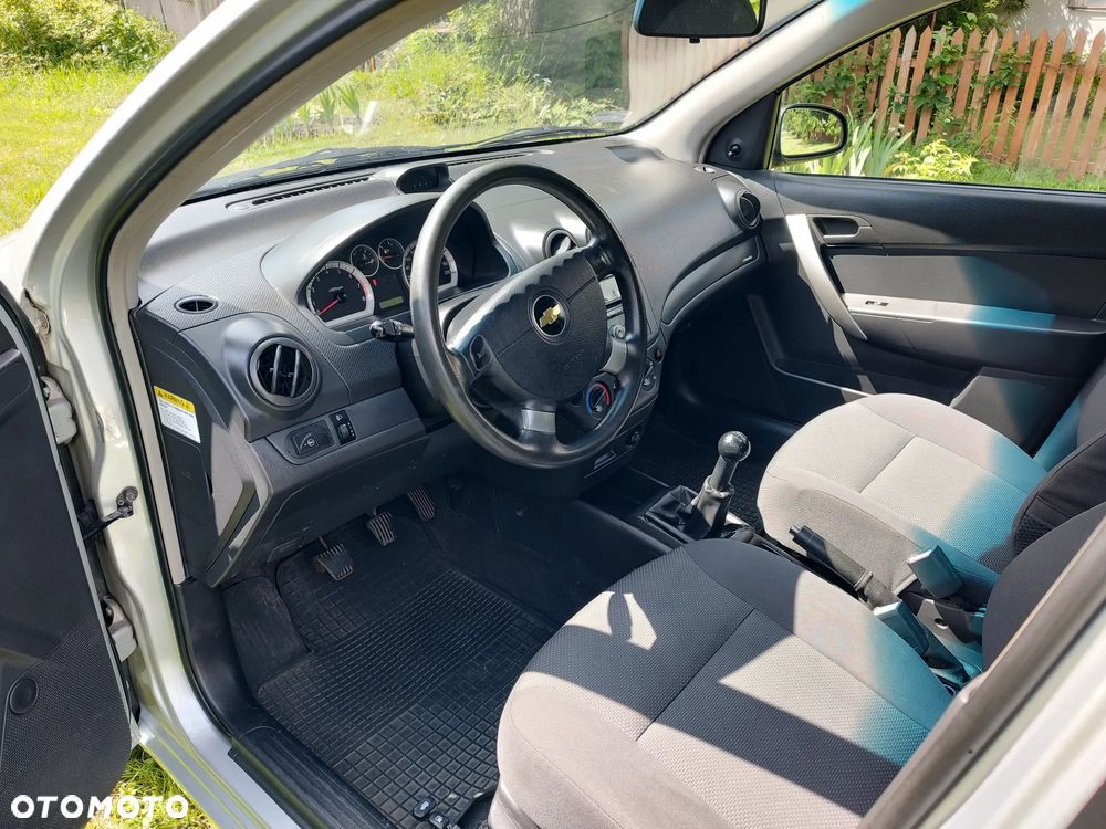 Chevrolet Aveo 1.2 - 12
