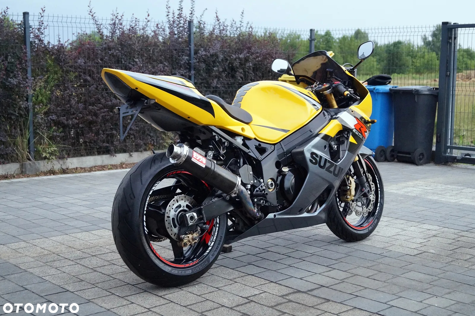 Suzuki GSX-R - 10