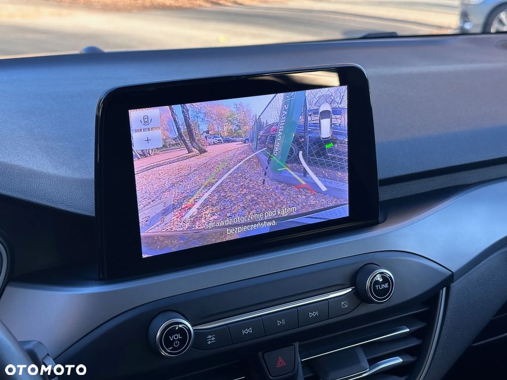 Ford Focus Turnier 1.5 EcoBlue Start-Stopp-System COOL&CONNECT - 28