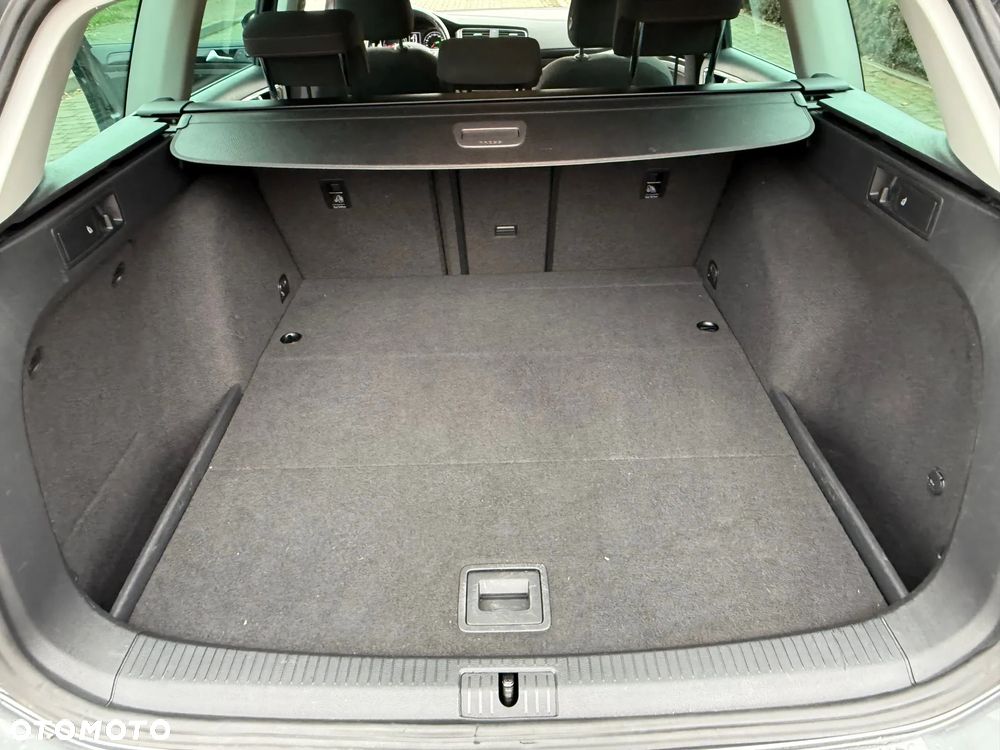 Volkswagen Golf Variant 2.0 TDI 4Motion DSG Highline - 30