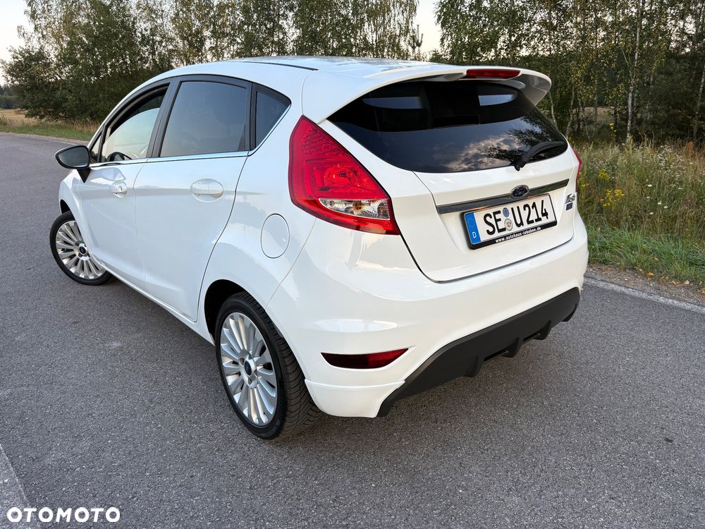 Ford Fiesta 1.4 Titanium - 16