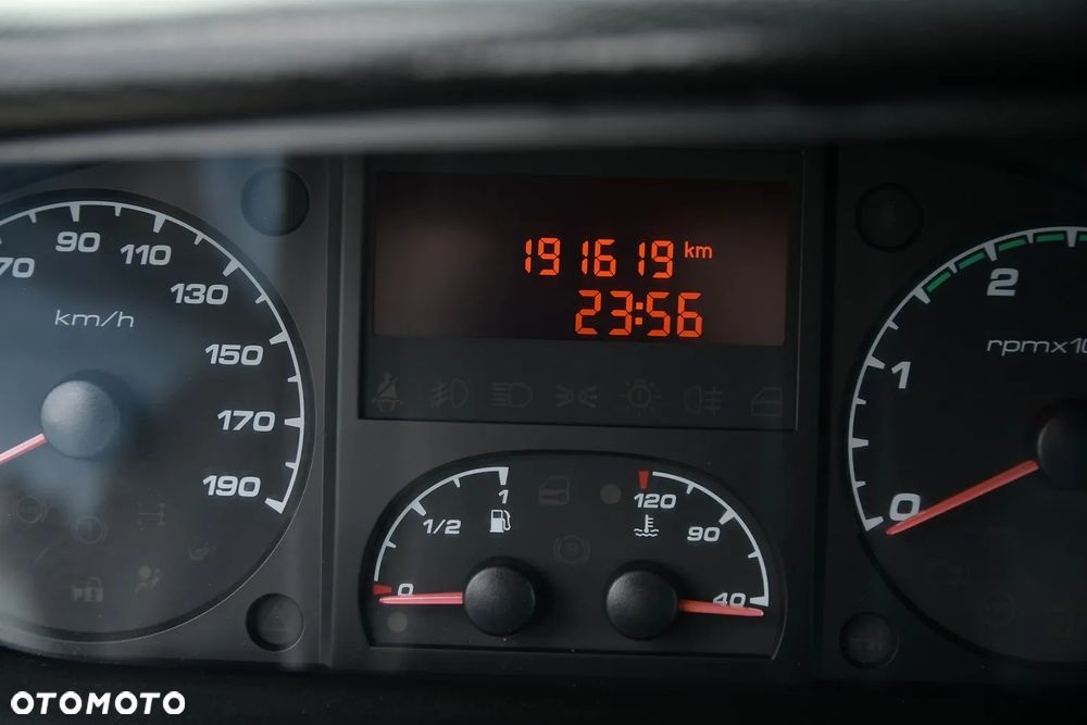 Iveco DAILY 35-150 * WYWROTKA 3-stronna * Niski Przebieg! * SUPER STAN! - 26