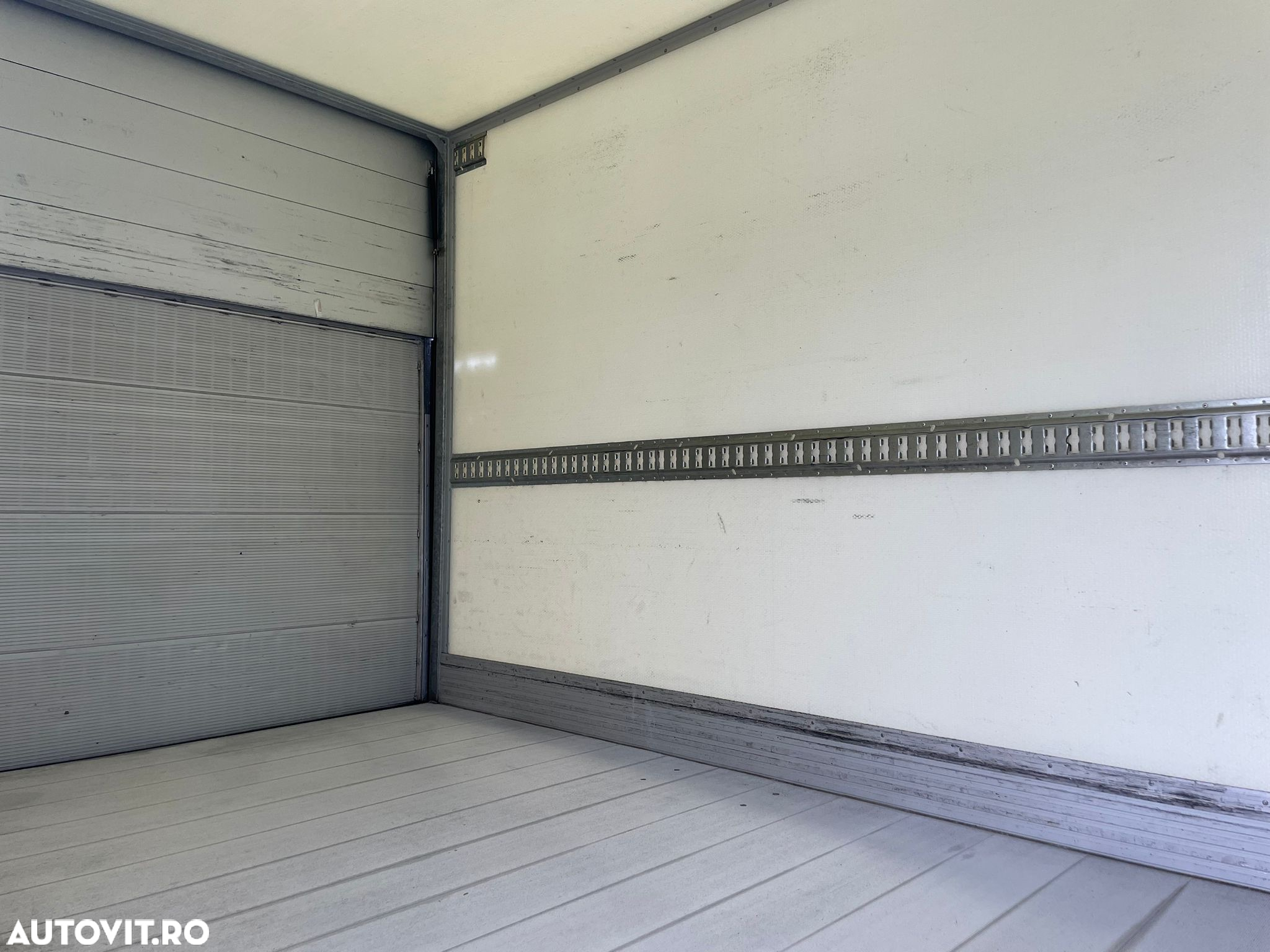Mercedes-Benz Sprinter 319 CDI 3.0 D AUTOMAT LIFT 8 EUROPALETI - 16