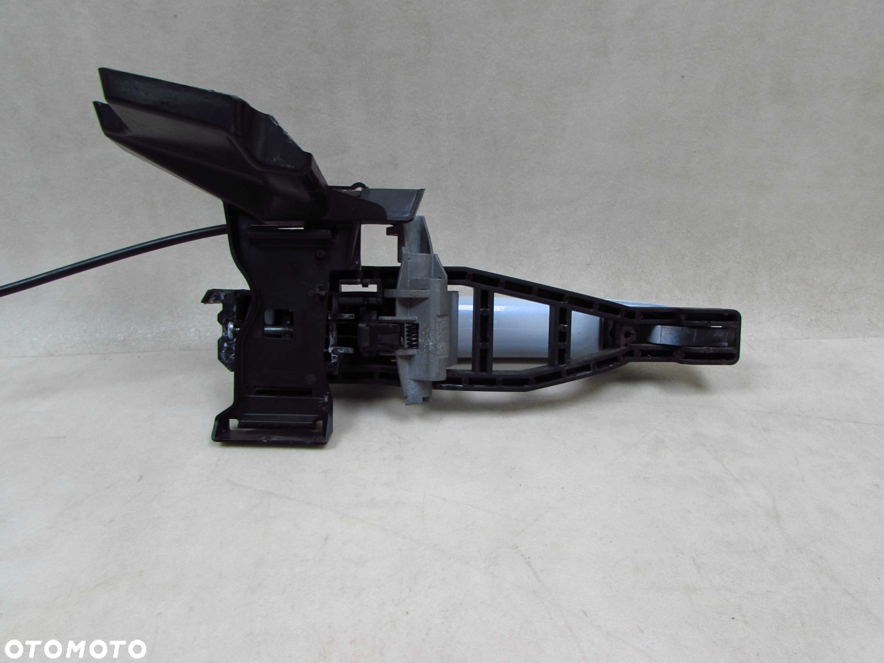 FORD KUGA MK1 08-13 KLAMKA ZEWNETRZNA DRZWI TYL LEWA 8V41-S266B31-AA B3 B8 - 4