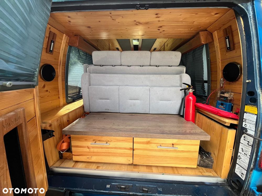 Chevrolet Chevy Van - 21