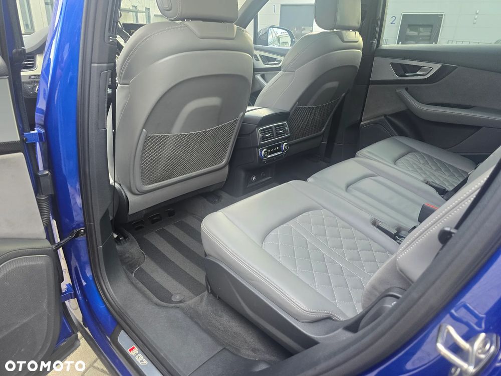 Audi SQ7 - 14