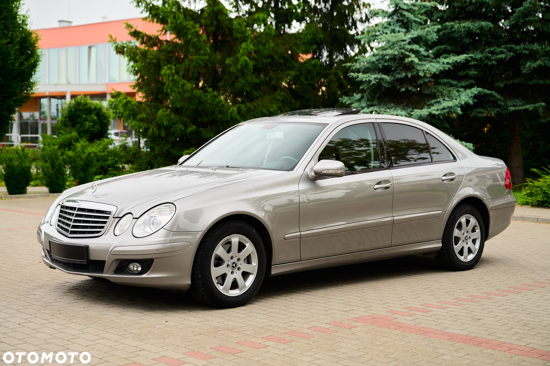 Mercedes-Benz Klasa E - 7