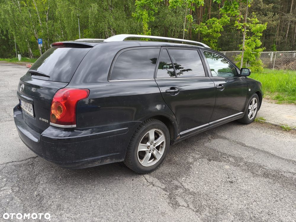 Toyota Avensis - 3