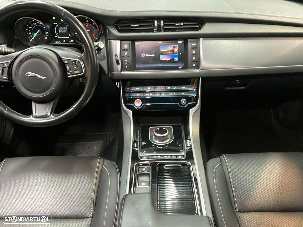 Jaguar XF Sportbrake 2.0 D Pure Aut. - 9