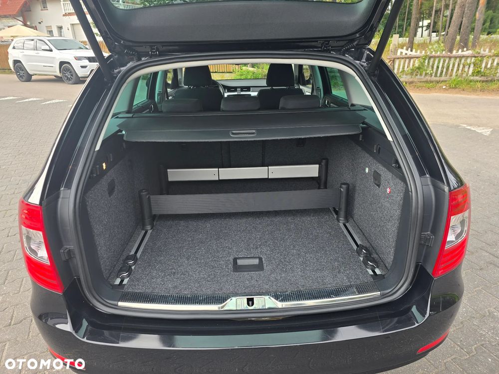 Skoda Superb 2.0 TDI DSG Elegance - 26