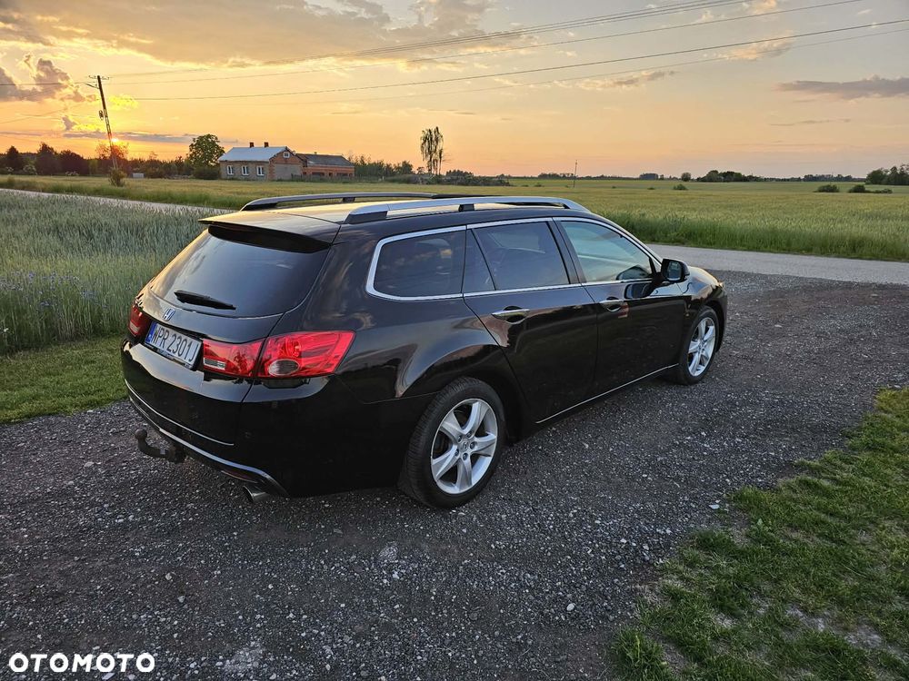 Honda Accord 2.0 Executive - 11