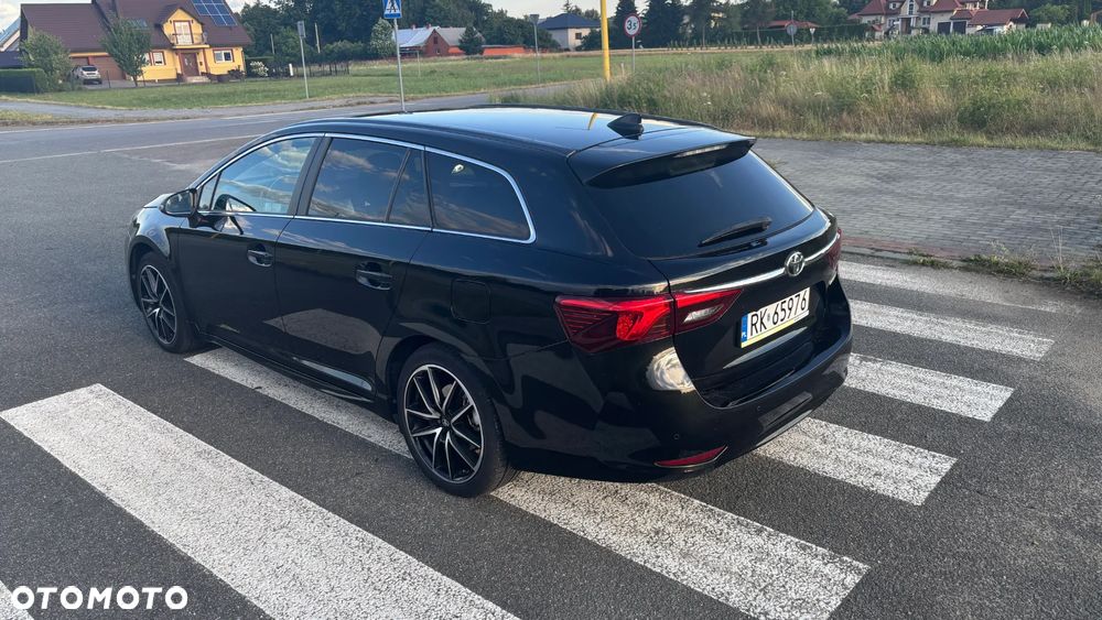 Toyota Avensis 1.8 Premium MS - 8