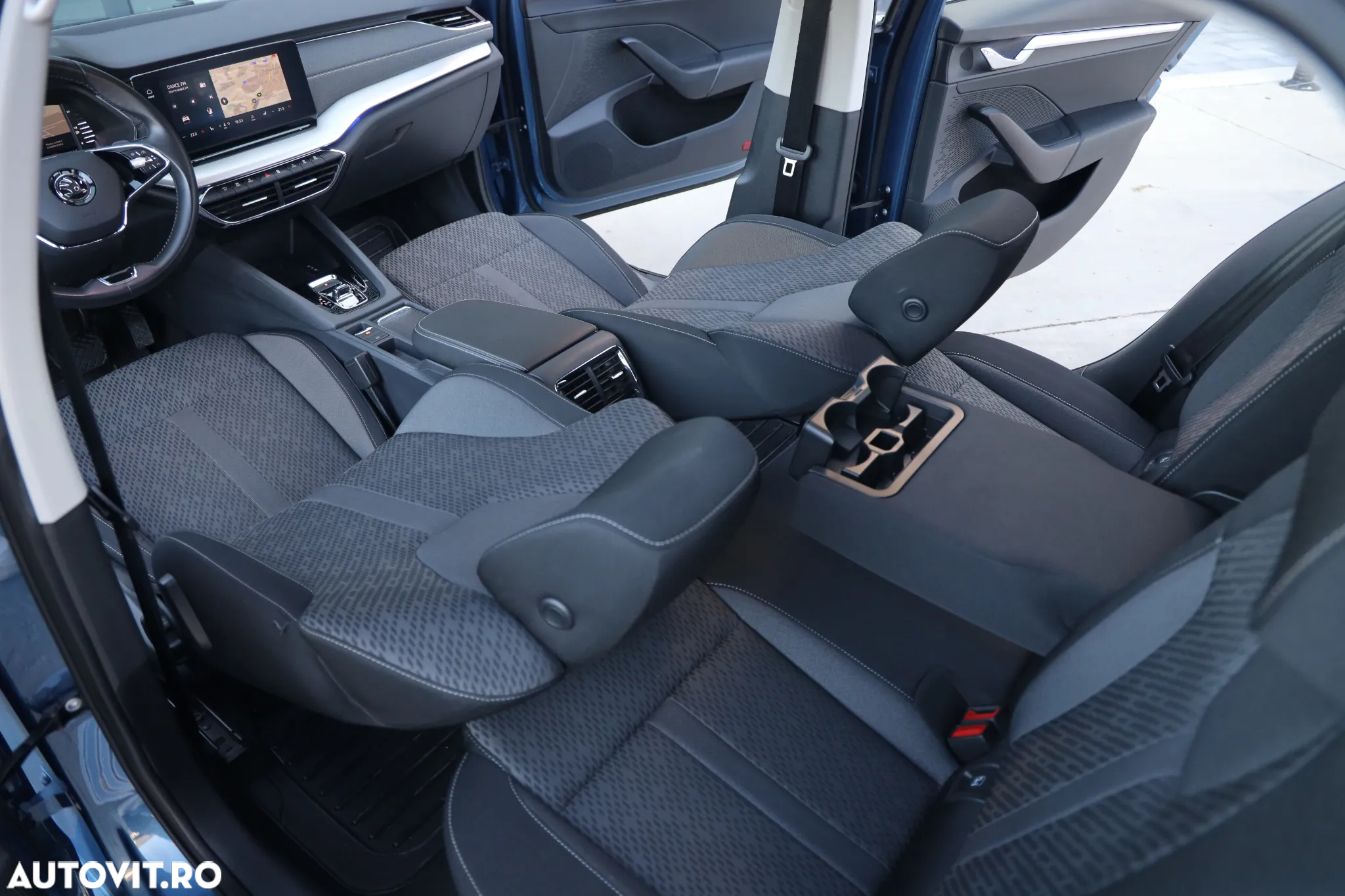 Skoda Octavia Combi 2.0 TDI DSG Style - 8
