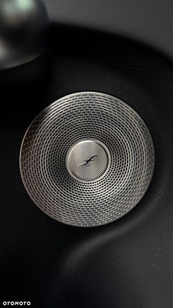 Mercedes-Benz GLB - 36