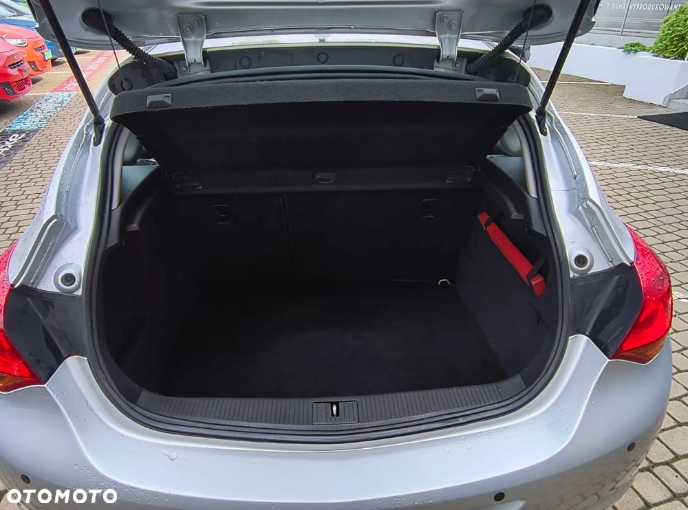 Opel Astra IV 1.6 Enjoy EU6 - 5