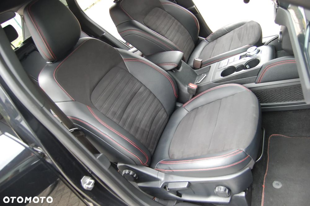 Ford Kuga 2.0 EcoBlue AWD ST-Line - 19
