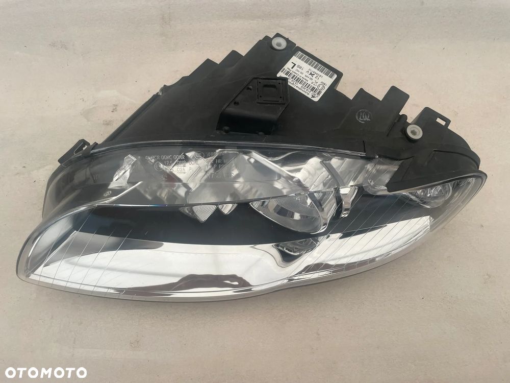 Audi A4 B7 reflektor lewy nowy oryginalny - 3