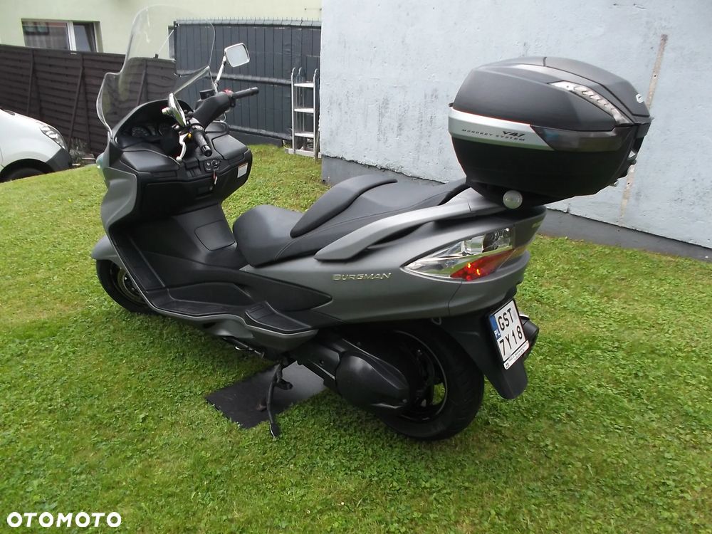 Suzuki Burgman - 4