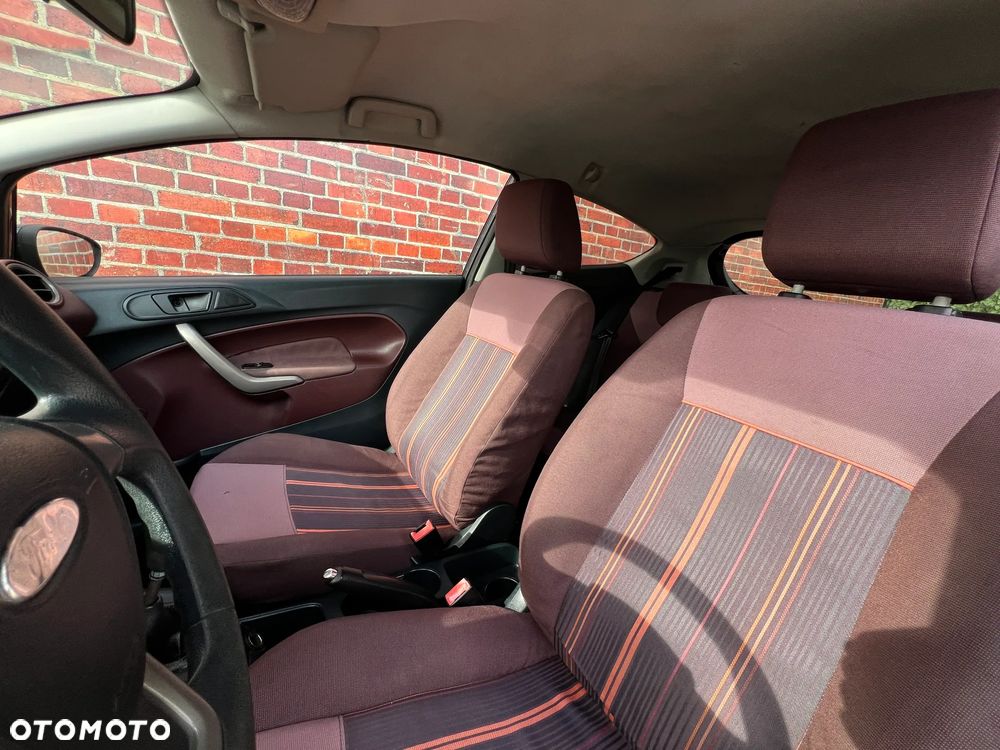 Ford Fiesta - 13