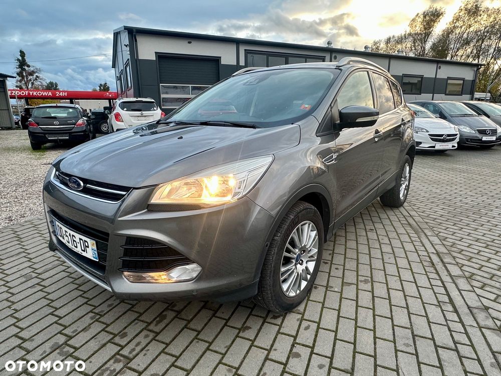 Ford Kuga 2.0 TDCi 2x4 Titanium - 3