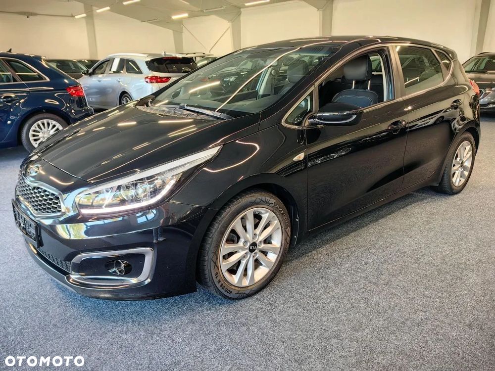 Kia Ceed Cee'd 1.6 GDI L Business Line - 2