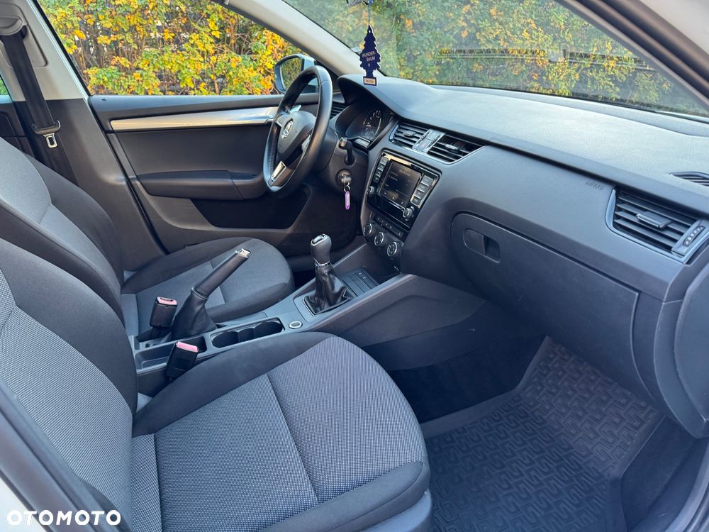 Skoda Octavia 2015 photo 5