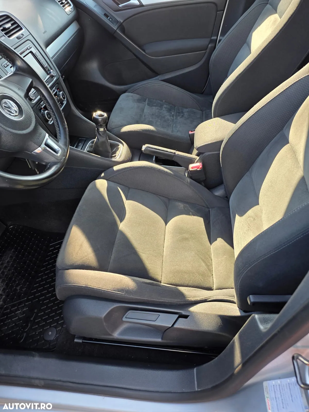 Volkswagen Golf - 5