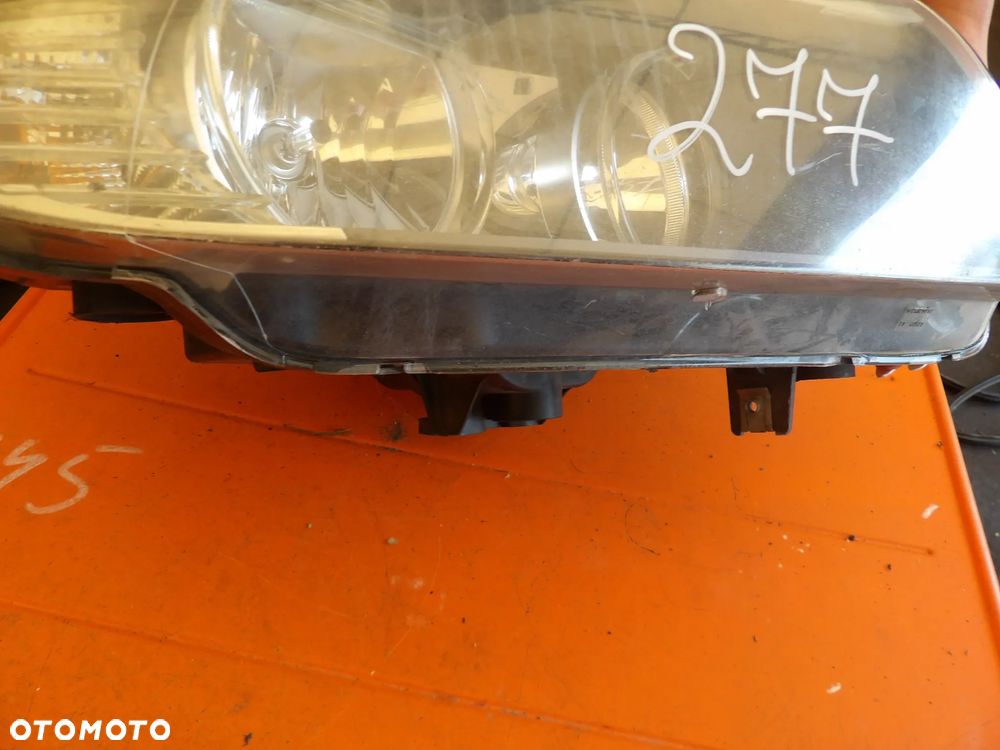 BMW - E90 - H7 - LIFT - PRAWA LAMPA PRZEDNIA - UK - 7202576 - 3