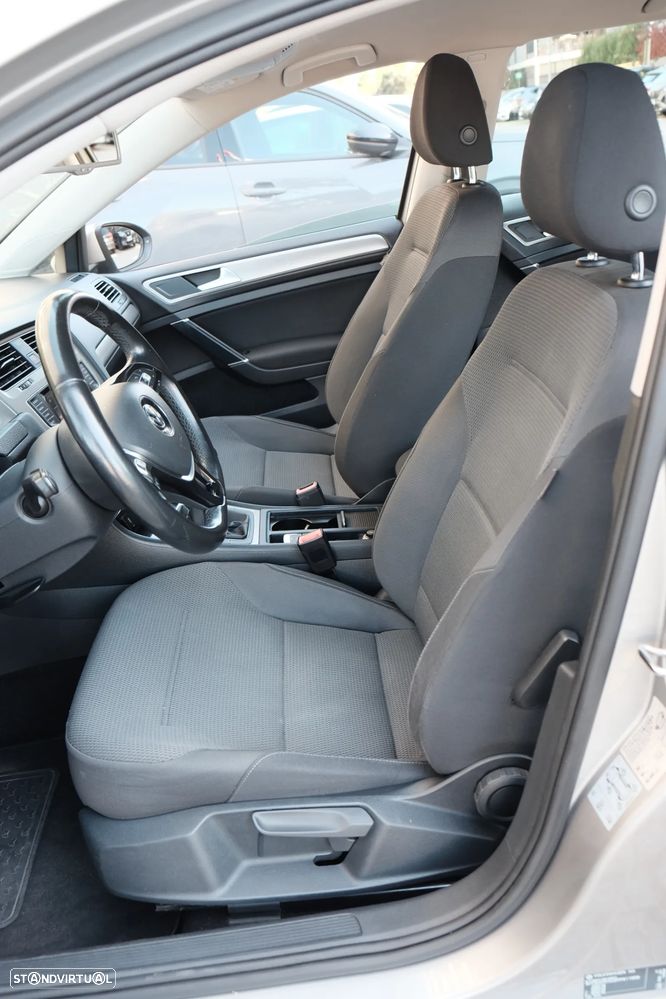 VW Golf Variant 1.6 TDi BlueMotion Confortline - 13