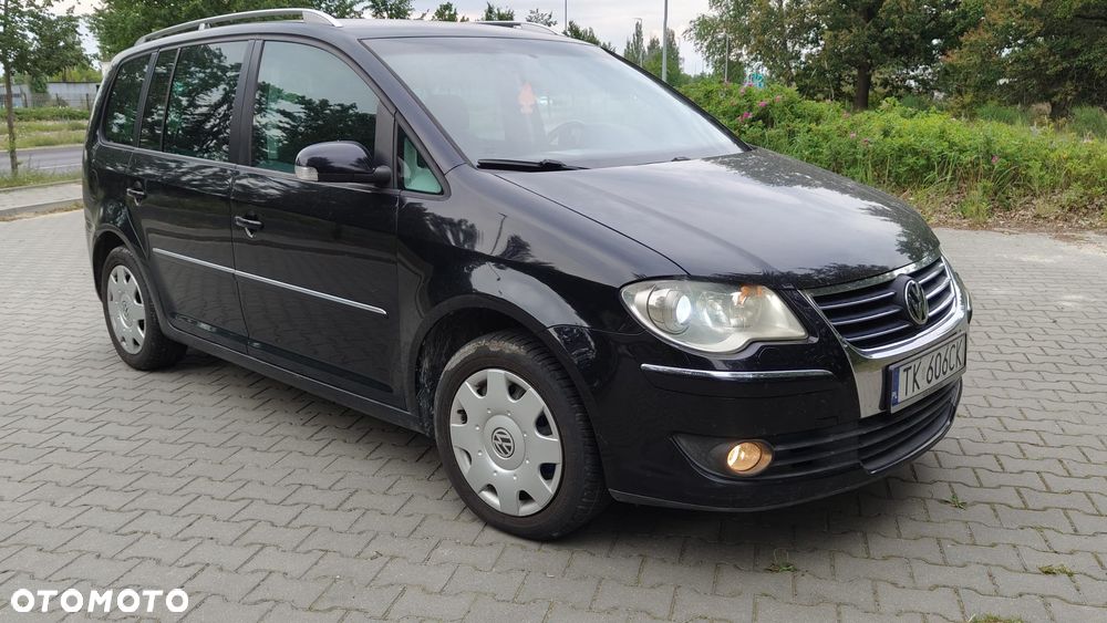 Volkswagen Touran 2.0 TDI DPF Highline DSG - 10