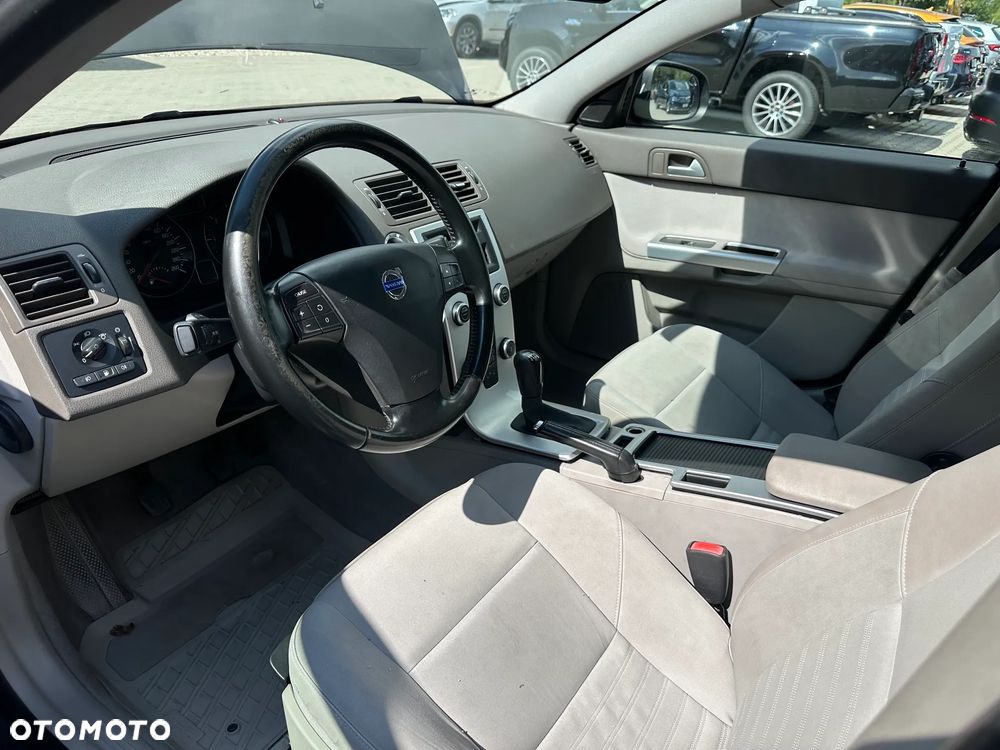 Volvo S40 - 10