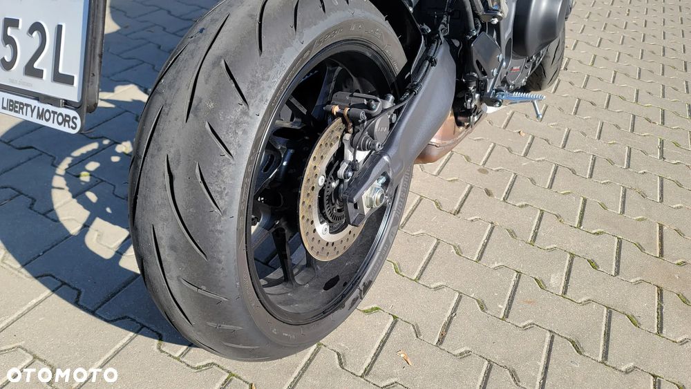 Yamaha MT - 9