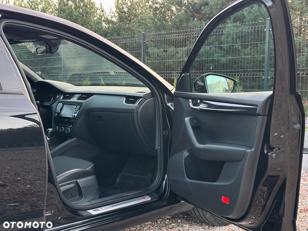 Skoda Octavia 2.0 TSI (Green tec) DSG RS - 18