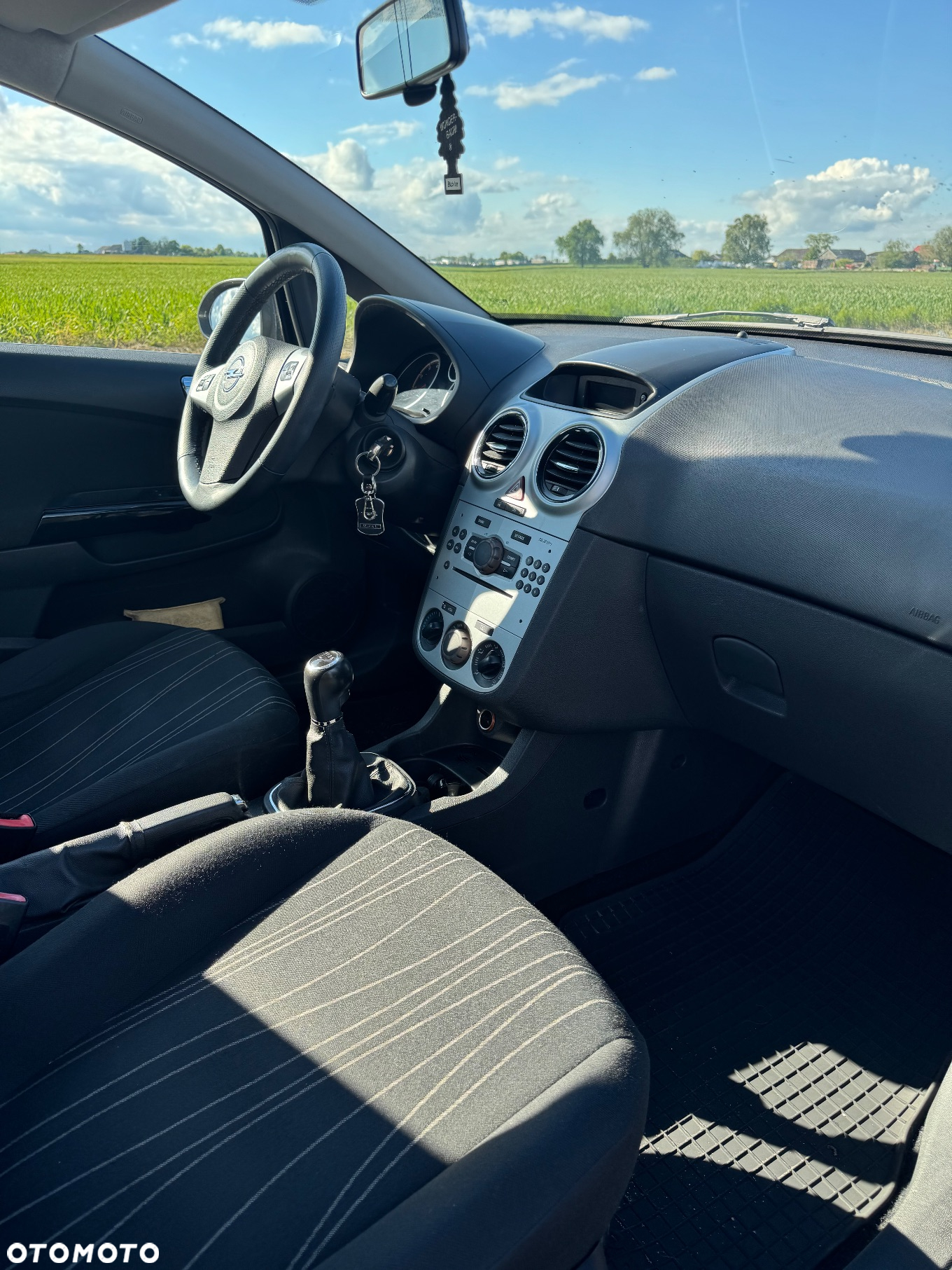 Opel Corsa 1.2 16V Cosmo - 10