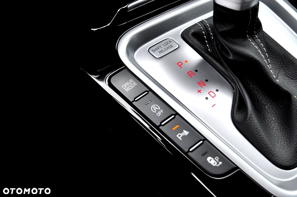 Kia Ceed 1.6 CRDi DCT GT Line - 29