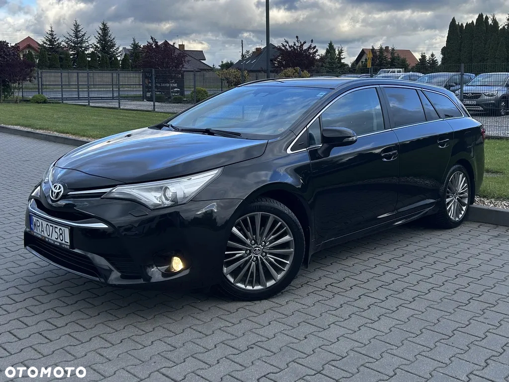 Toyota Avensis - 9