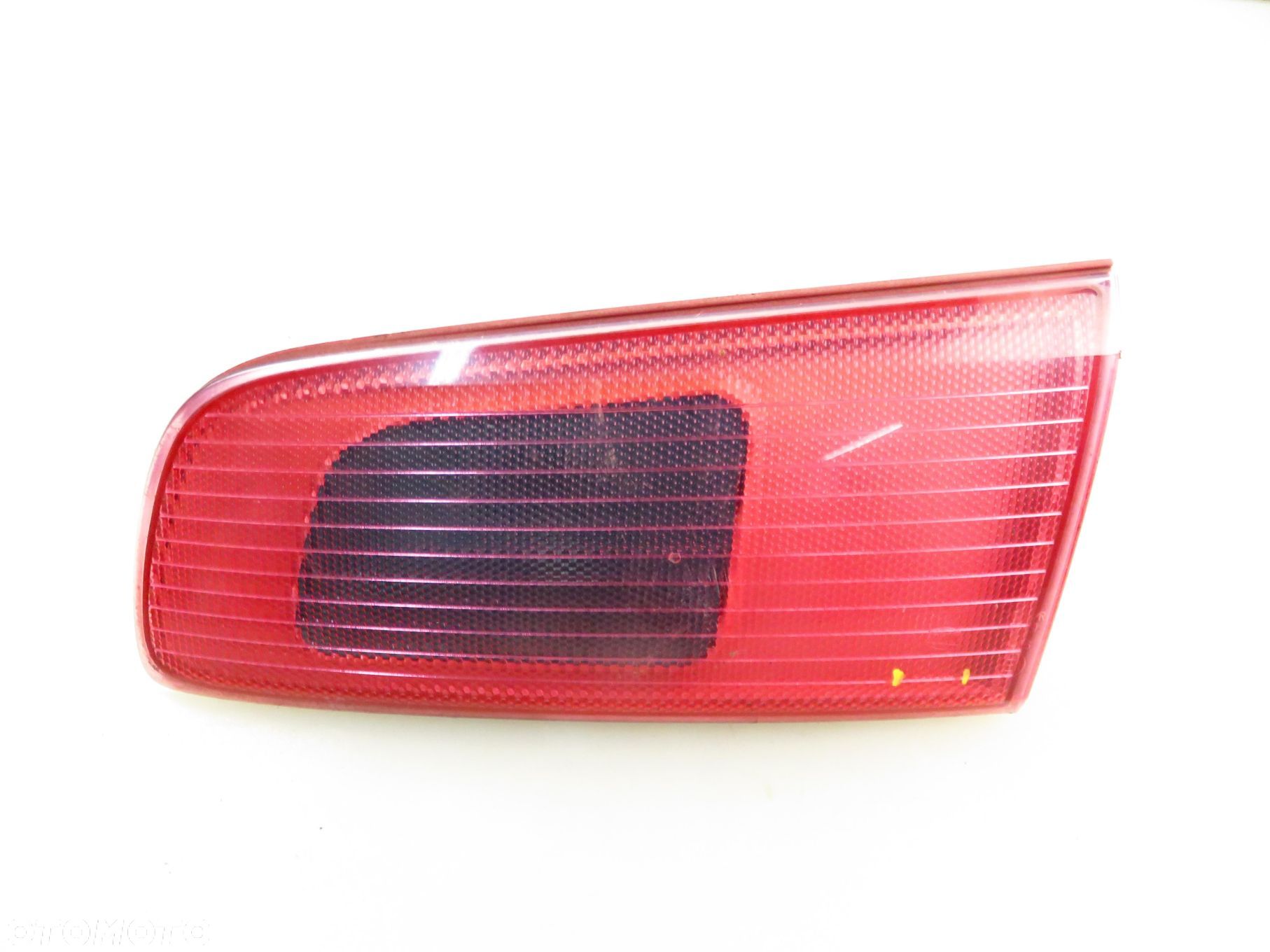 LAMPA PRAWA TYLNA KLAPA MAZDA 2 I (DY) 3M7113547AG 964864 - 1