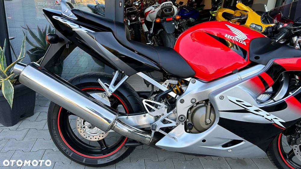 Honda CBR - 3