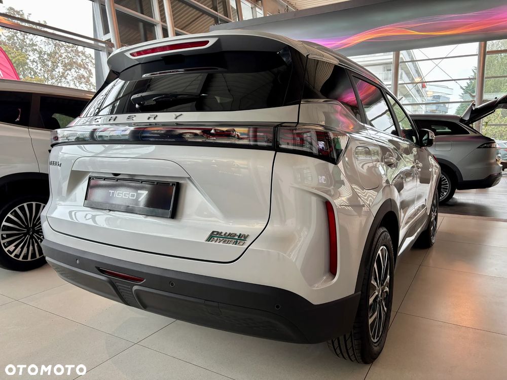 Chery Tiggo 7 1.5 T-GDI Super Hybrid Premium DHT - 13