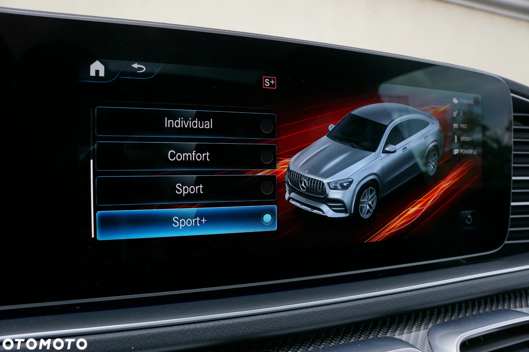 Mercedes-Benz GLE AMG Coupe 53 4-Matic Premium Plus - 29