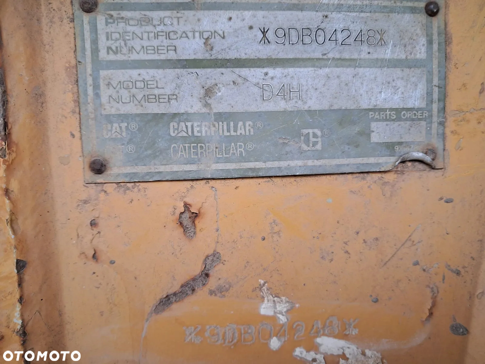 Caterpillar D4H - 5