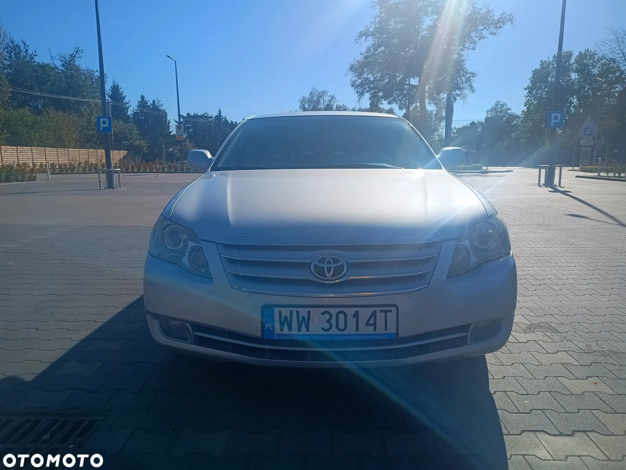 Toyota Avalon - 3
